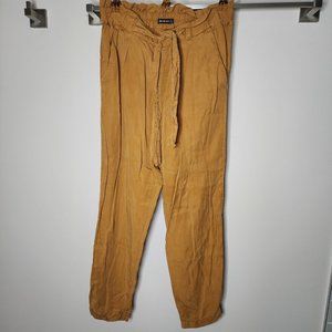 Woman's Mustard Yellow Relaxed Pants - Size Large
